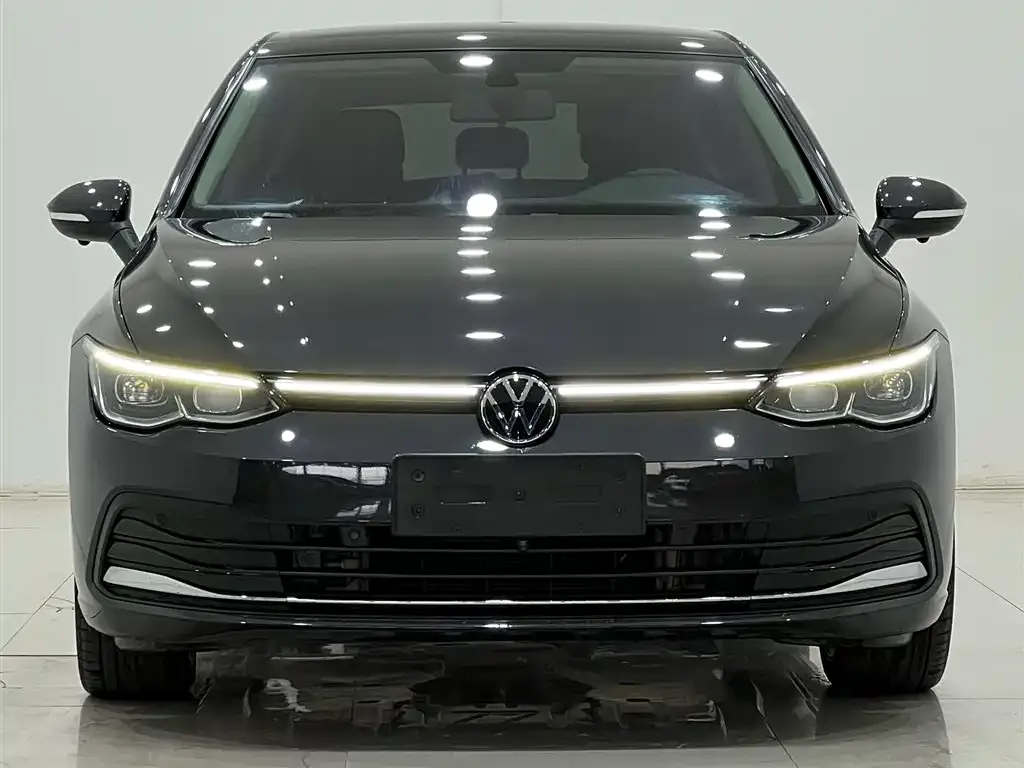 Volkswagen Golf — фото 8