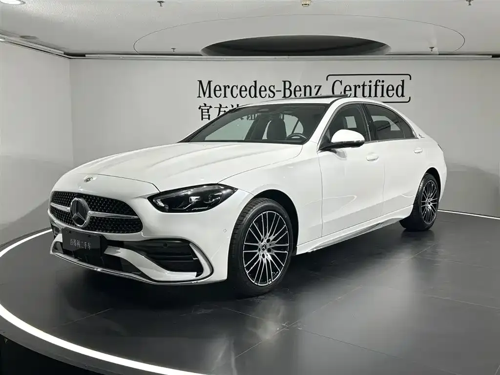 Mercedes-Benz C-Class — фото 1