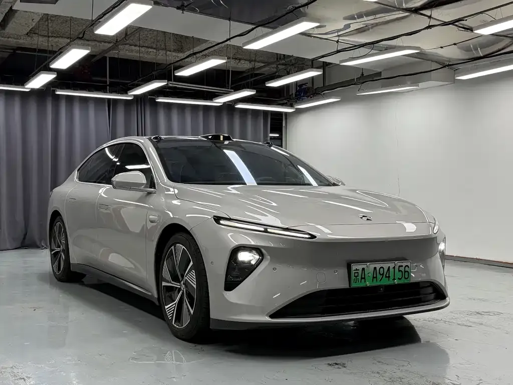 NIO ET7