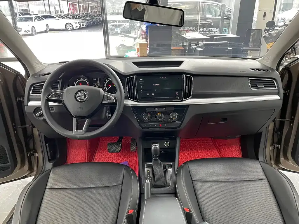 Skoda Kamiq — фото 10