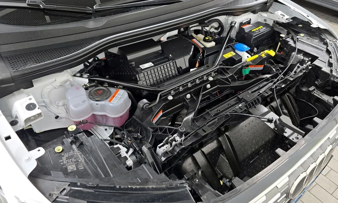 Audi Q4 e-tron 2025 из KR, фото 9