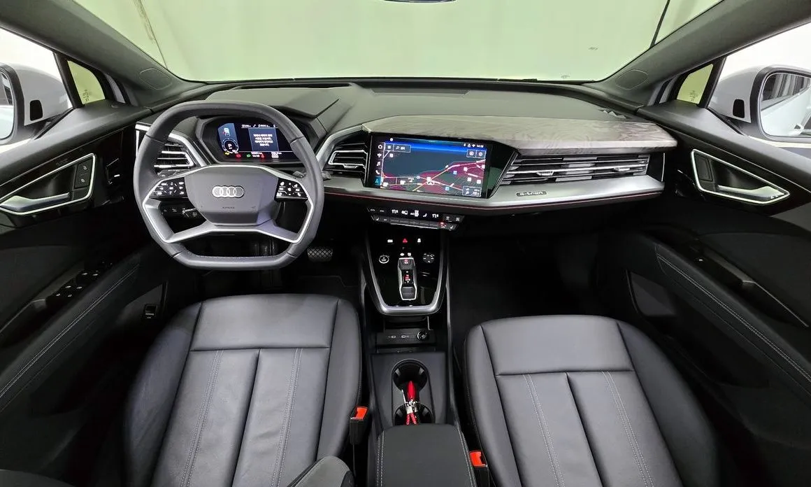 Audi Q4 e-tron 2025 из KR, фото 8