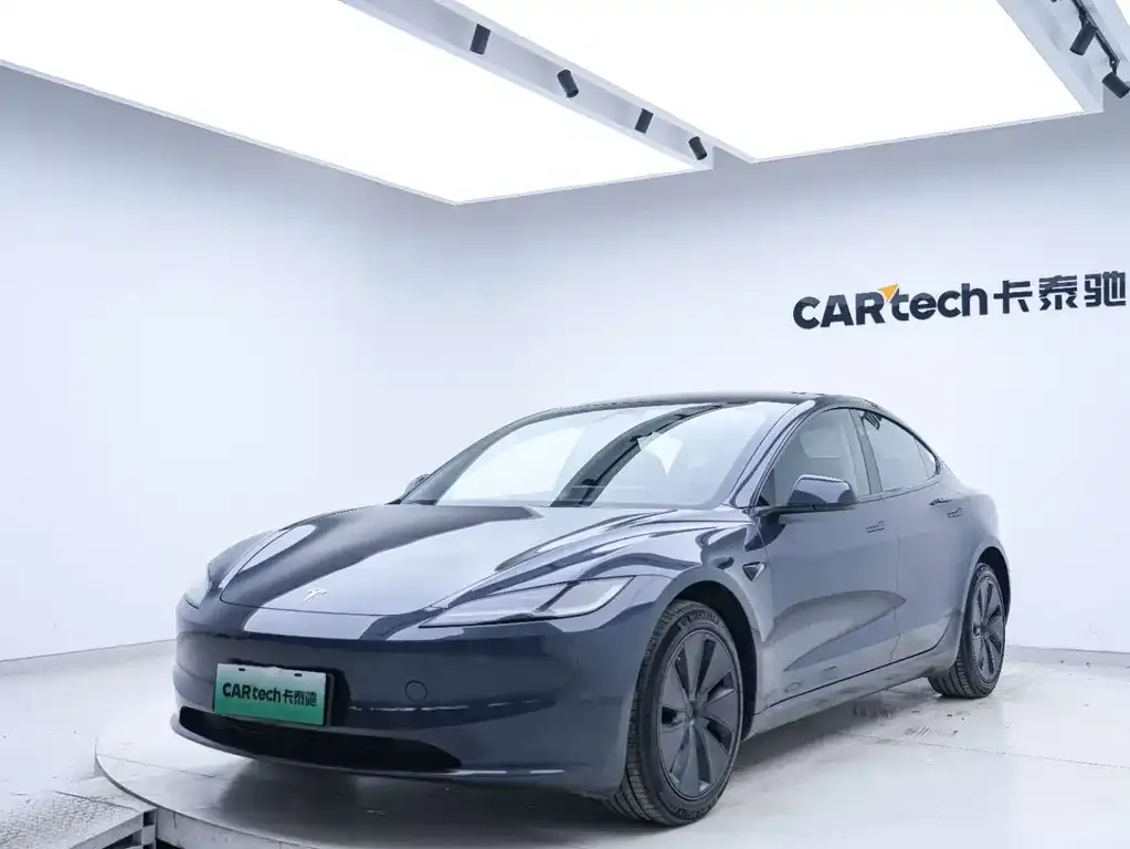 Tesla Model 3 — фото 2