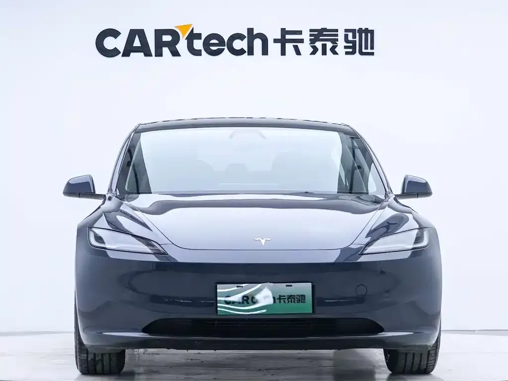 Tesla Model 3 — фото 9