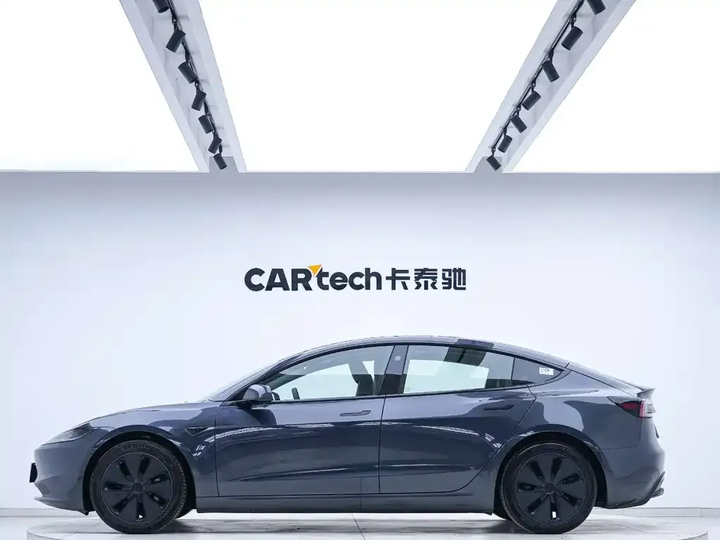 Tesla Model 3 — фото 6