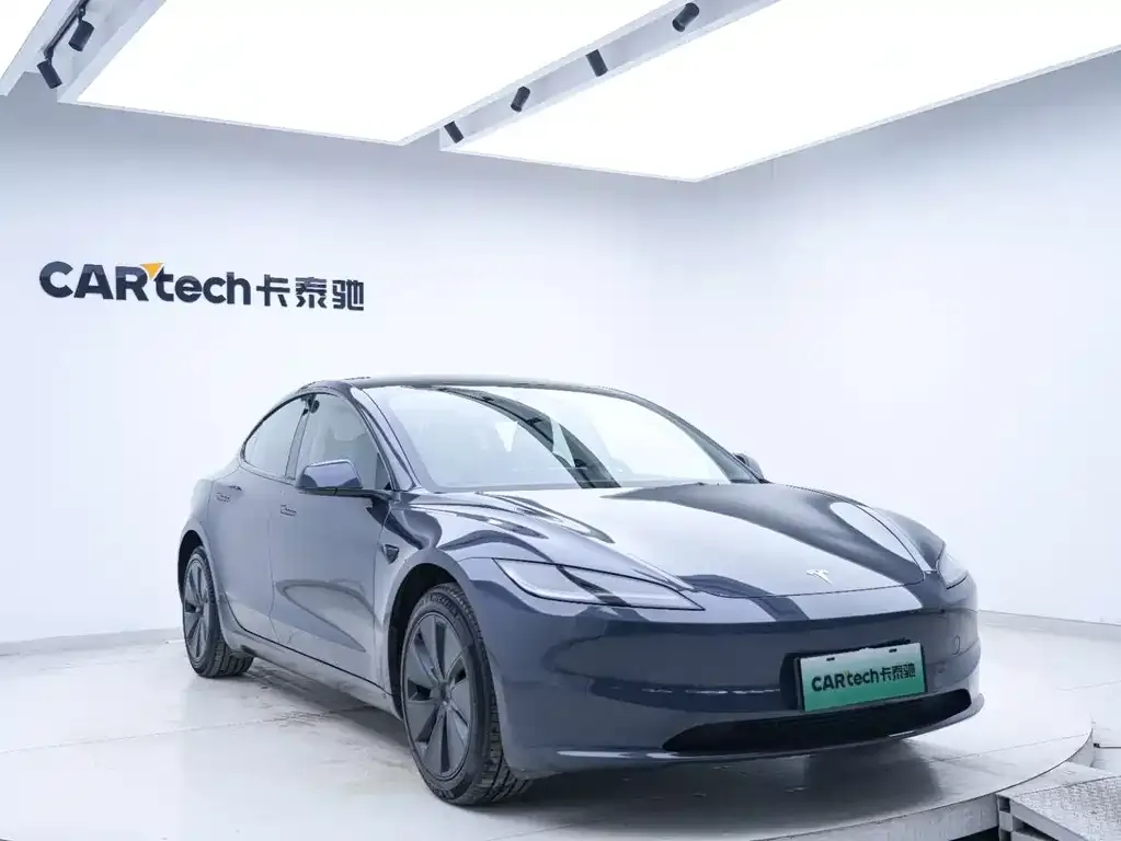 Tesla Model 3 — фото 4