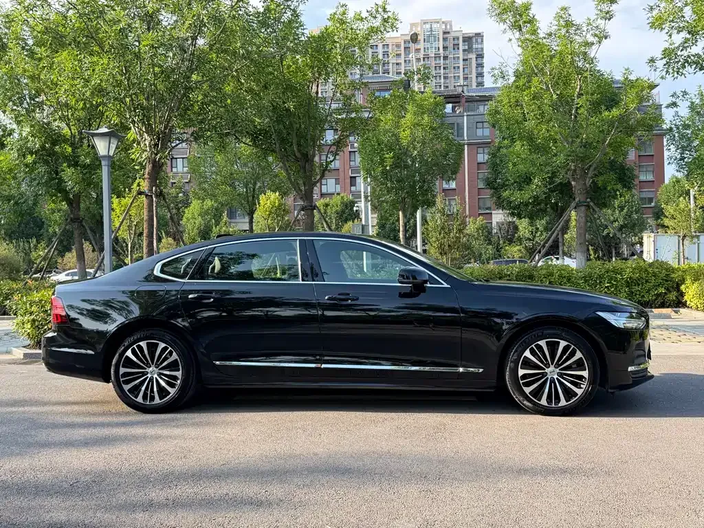 Volvo S90 — фото 9