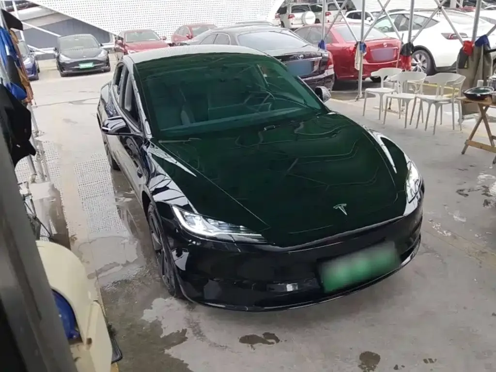 Tesla Model 3 — фото 9