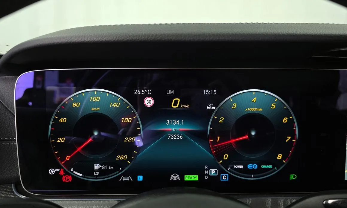 Mercedes-Benz E-Class 2022 из KR, фото 9