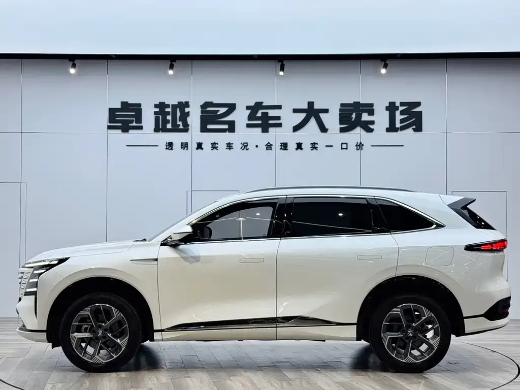 Changan CS75PLUS — фото 3