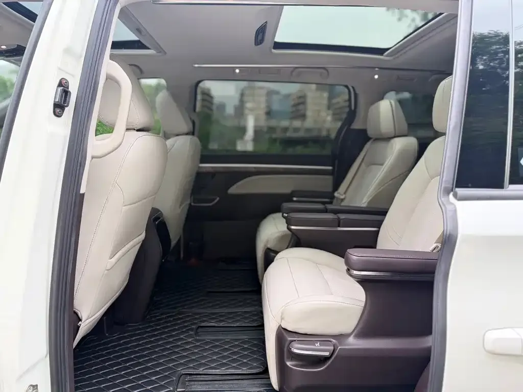 GAC Motor Trumpchi M8 — фото 7