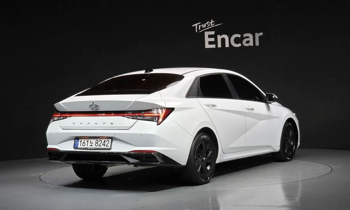 Hyundai AVANTE — фото 8