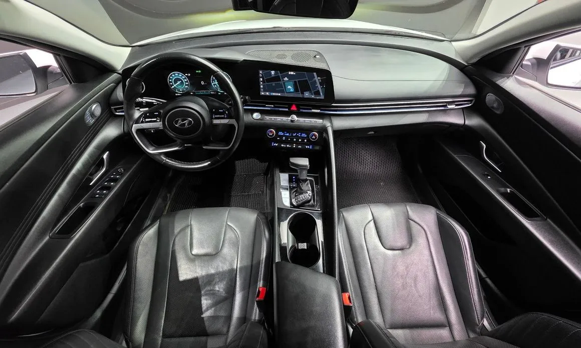 Hyundai AVANTE — фото 3