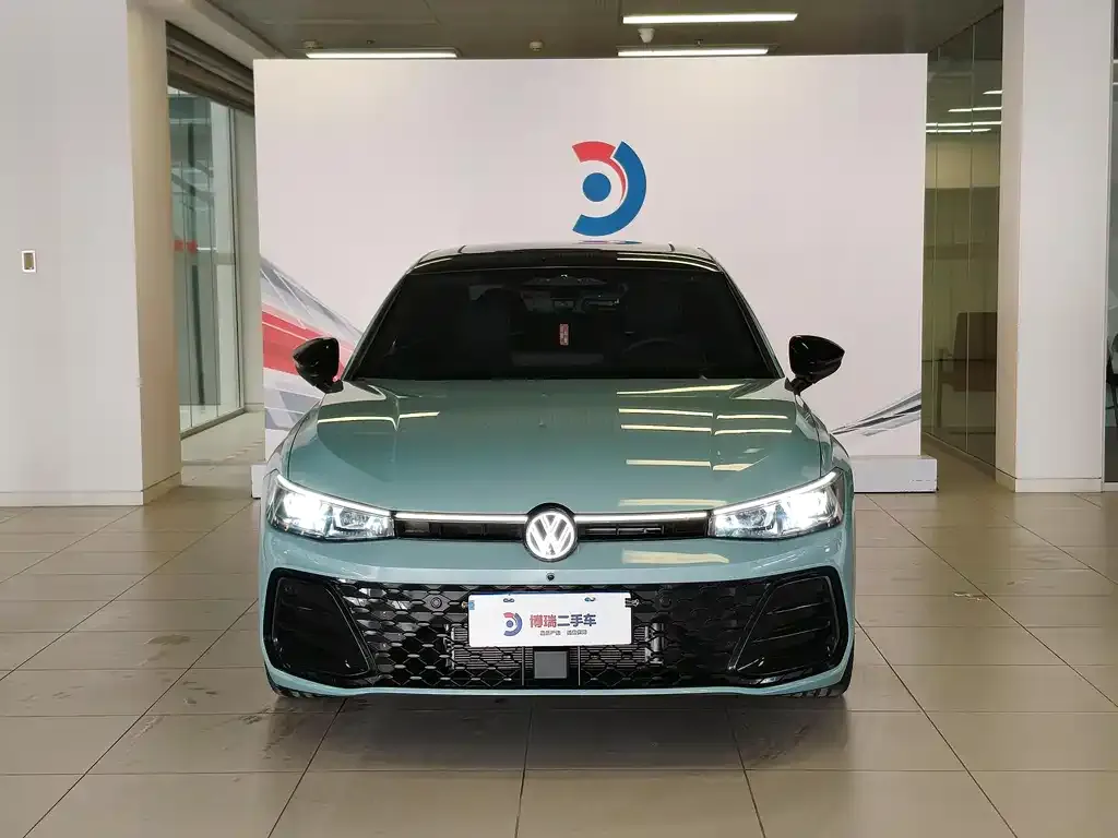 Volkswagen Passat — фото 8