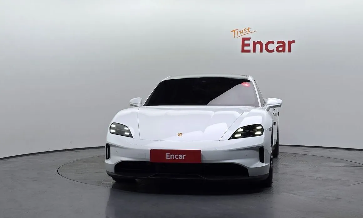 Porsche Taycan 2025 из KR, фото 6