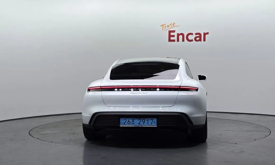 Porsche Taycan 2025 из KR, фото 8