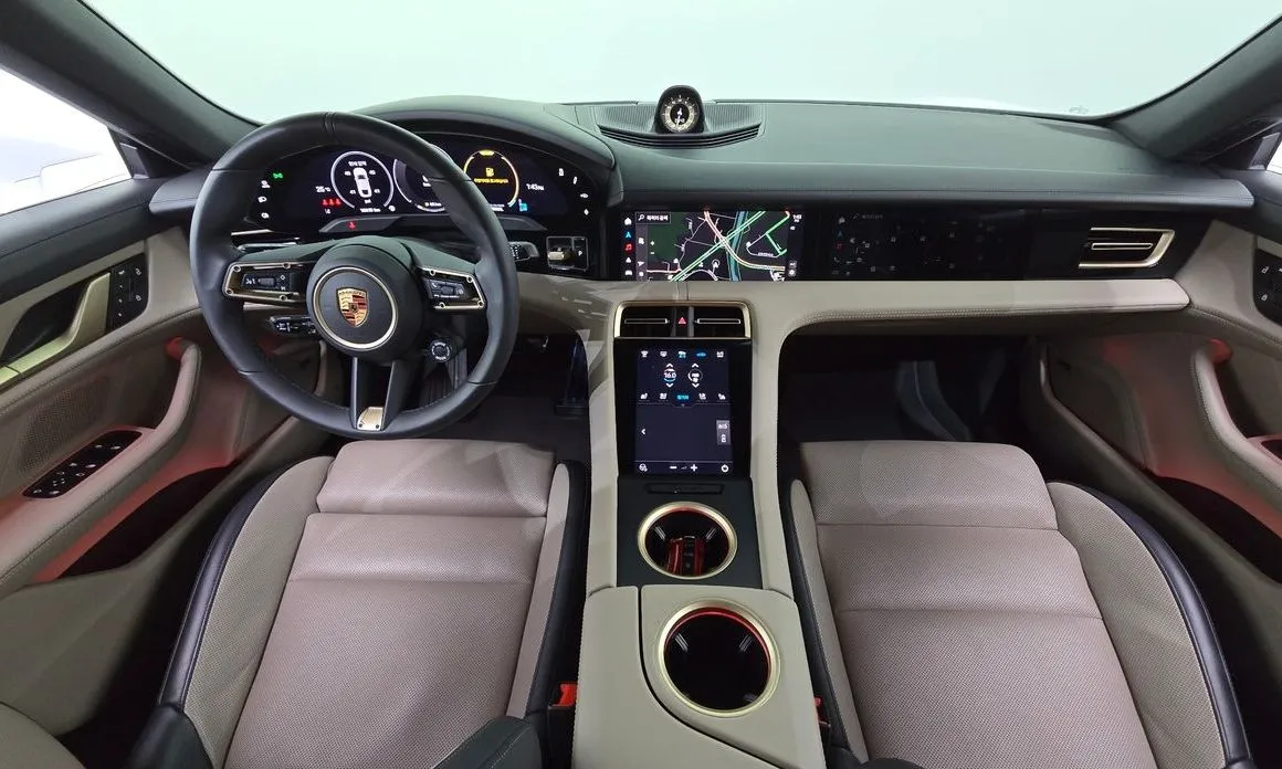 Porsche Taycan 2025 из KR, фото 10