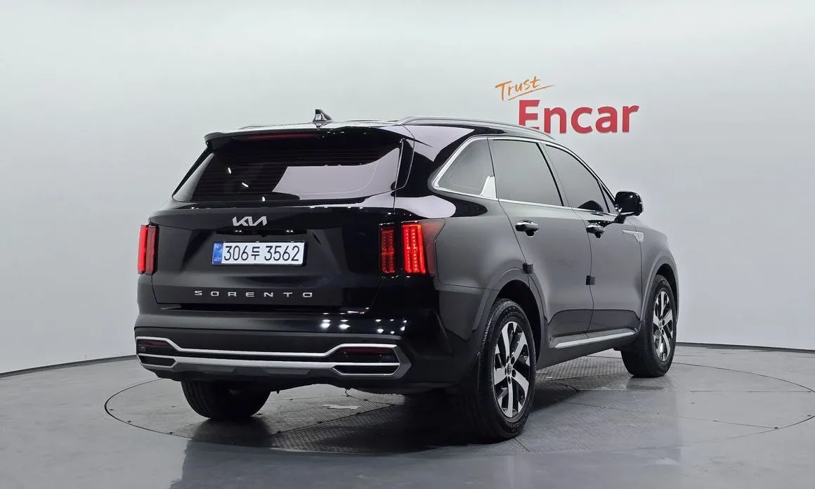 Kia Sorento — фото 5