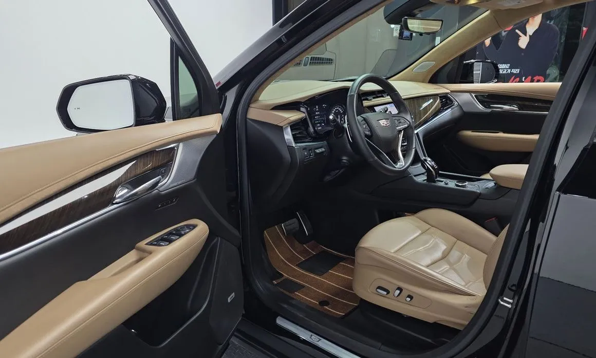 Cadillac XT6 2023 из KR, фото 10