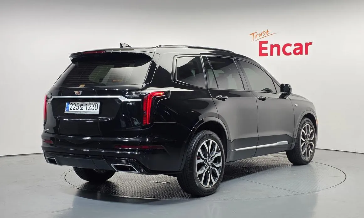Cadillac XT6 2023 из KR, фото 9