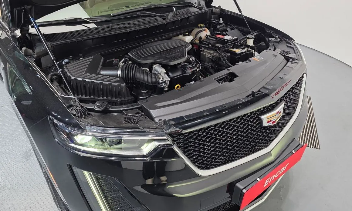 Cadillac XT6 2023 из KR, фото 8