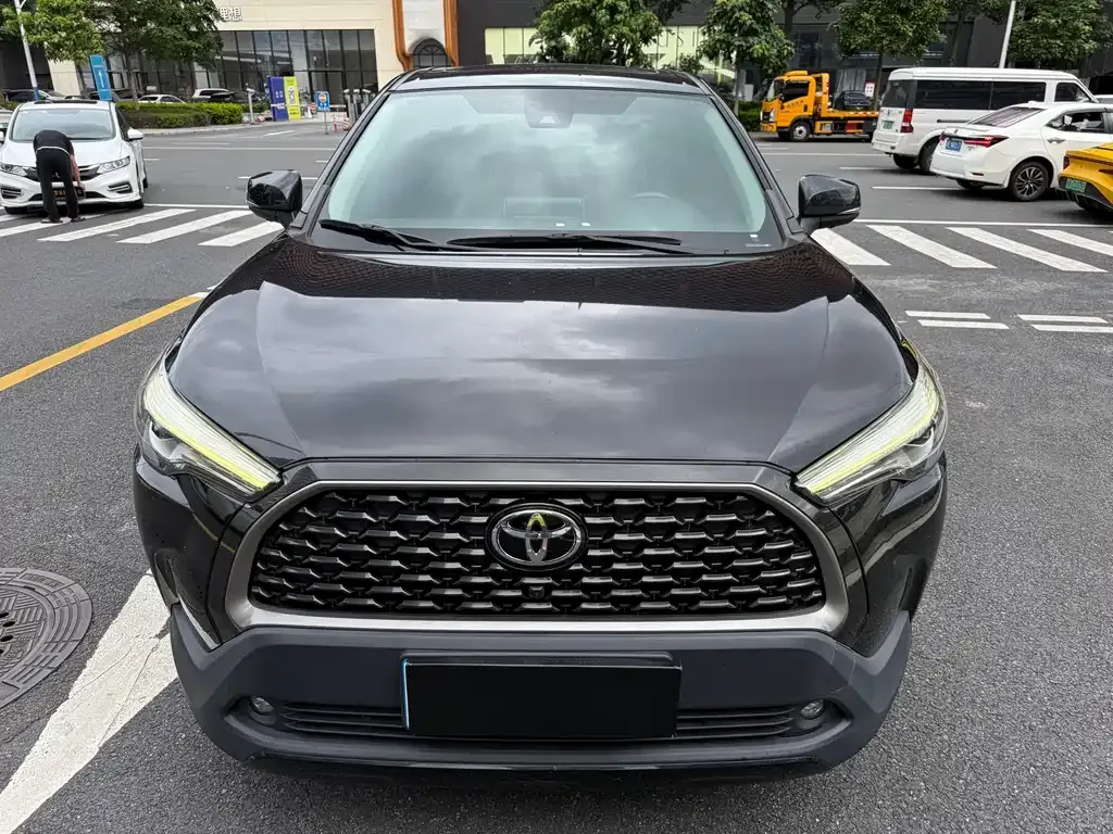 Toyota Corolla Cross — фото 4