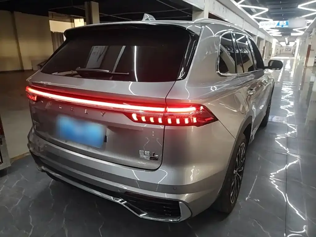 Geely Xingyue L — фото 8