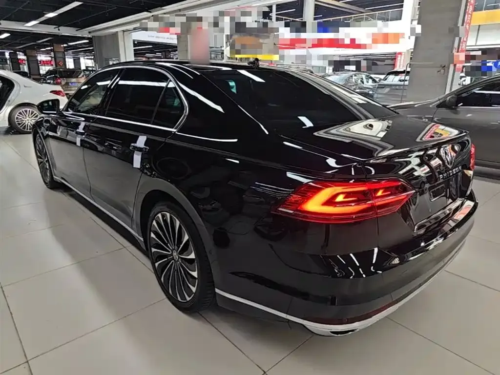 Volkswagen Phideon — фото 10