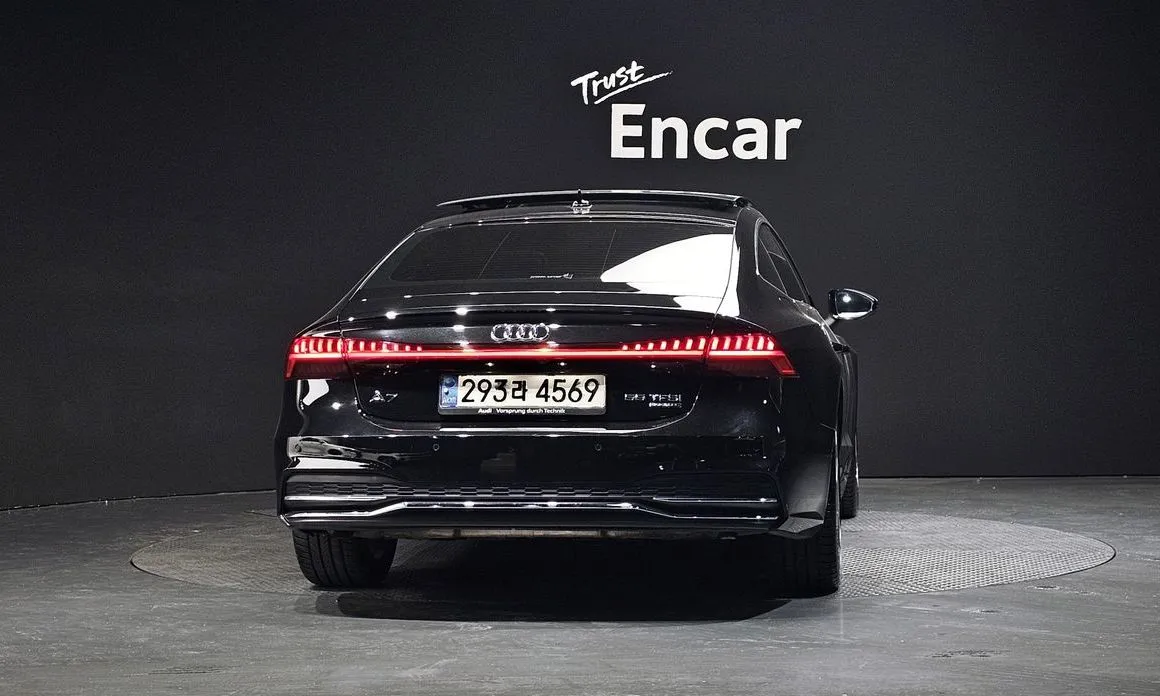 Audi A7 — фото 9
