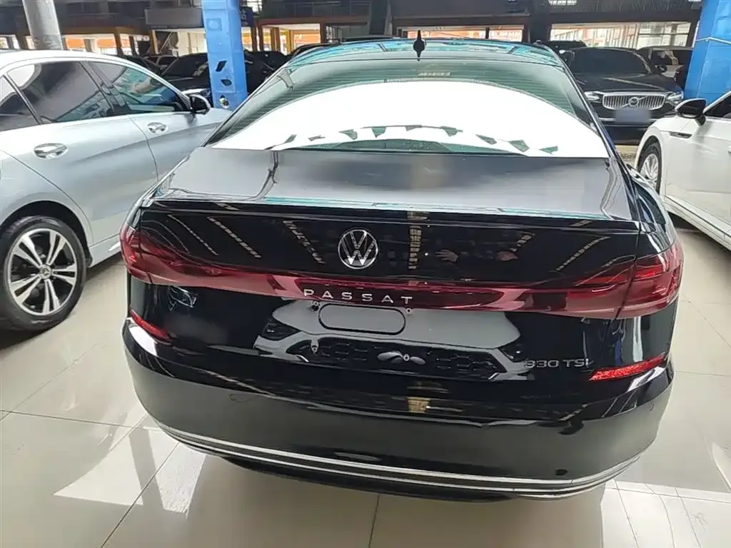 Volkswagen Passat — фото 6