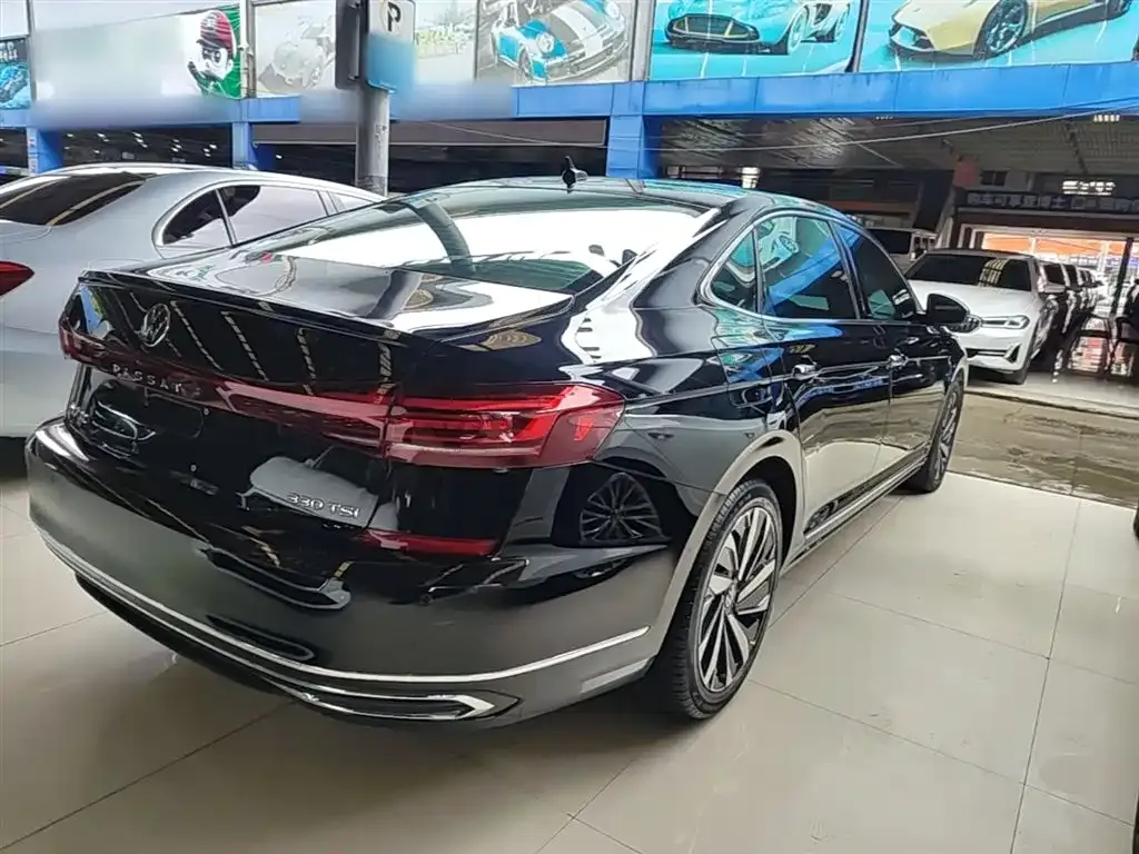 Volkswagen Passat — фото 7