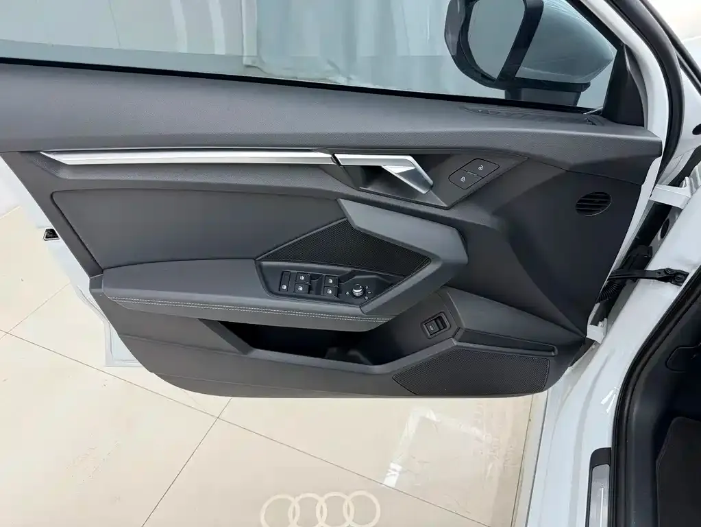 Audi A3 — фото 7
