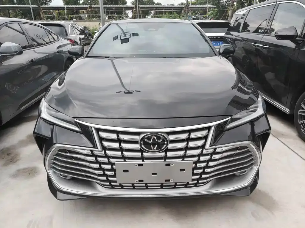 Toyota Avalon — фото 10
