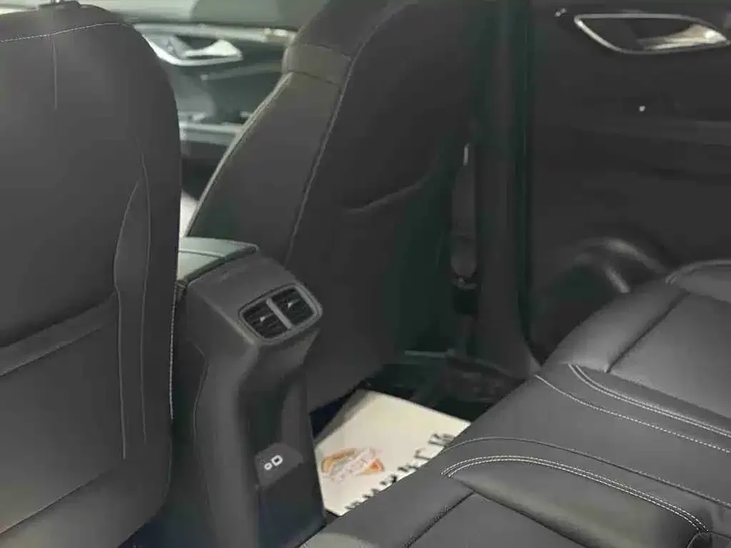 Buick Envision Plus — фото 4
