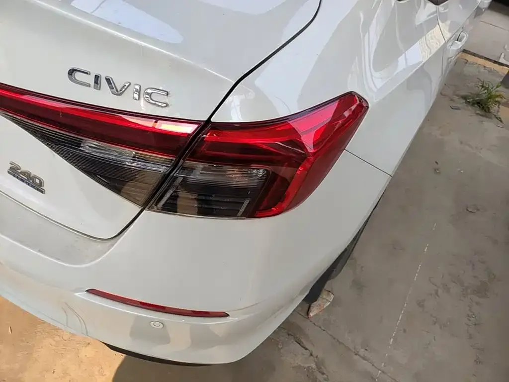 Honda Civic — фото 7