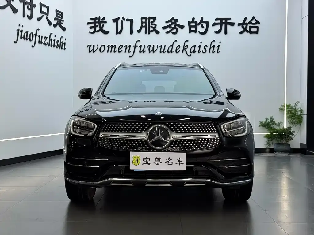 Mercedes-Benz GLC — фото 1