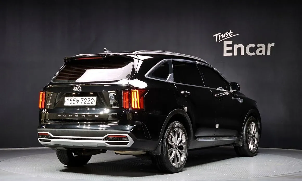 Kia Sorento — фото 9