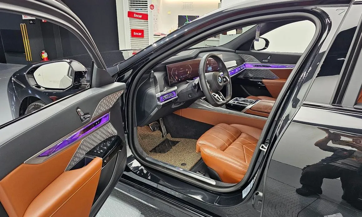 BMW 7-Series 2024 из KR, фото 8