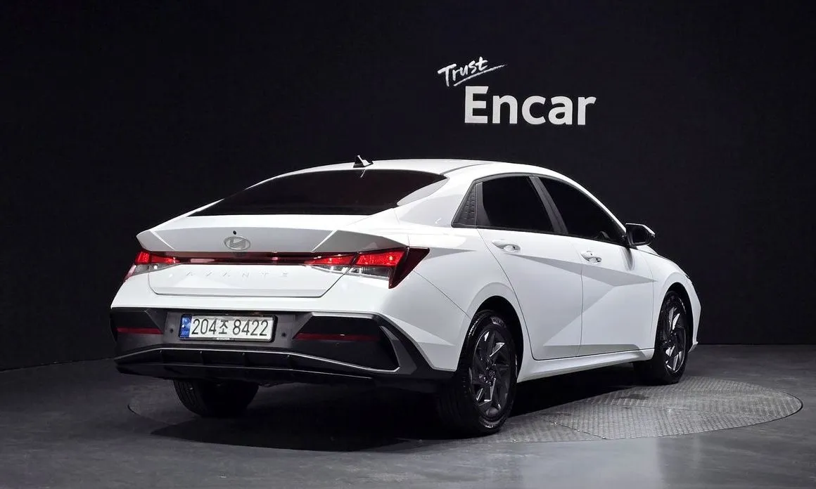 Hyundai AVANTE — фото 5