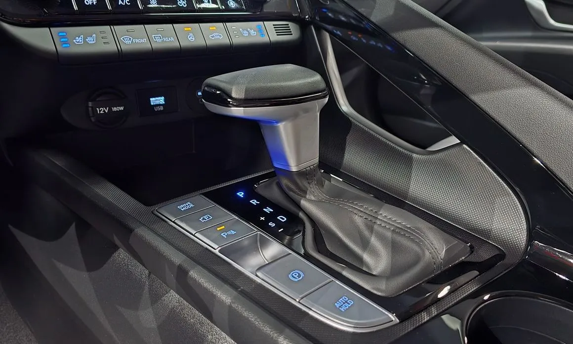 Hyundai AVANTE — фото 9