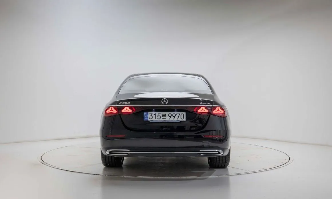 Mercedes-Benz E-Class 2024 из KR, фото 2