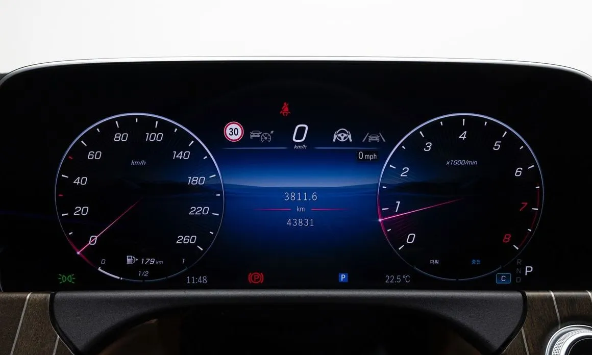Mercedes-Benz E-Class 2024 из KR, фото 6