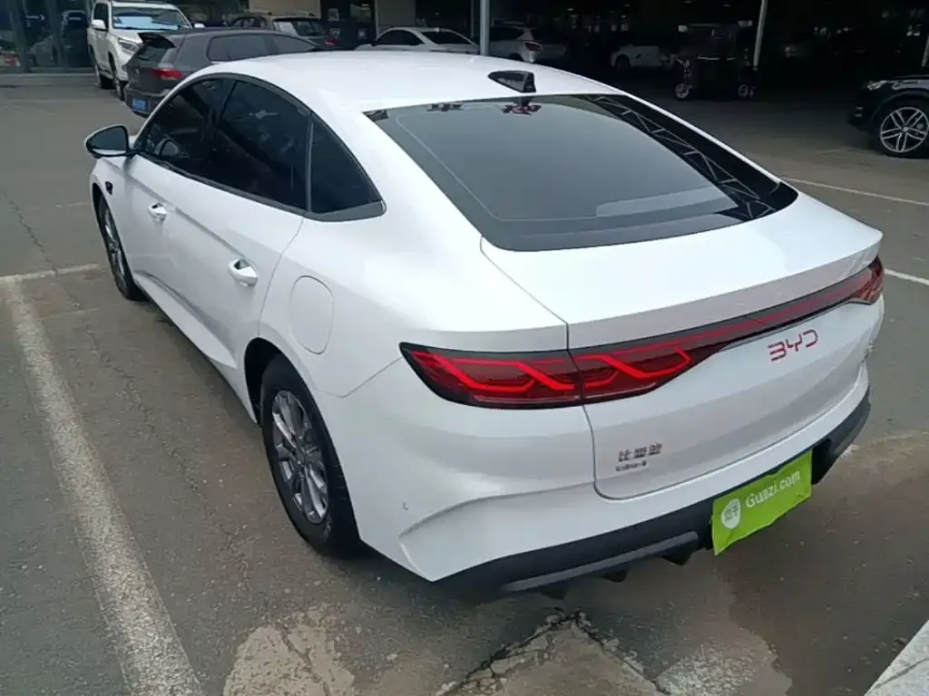 BYD Qin L — фото 10