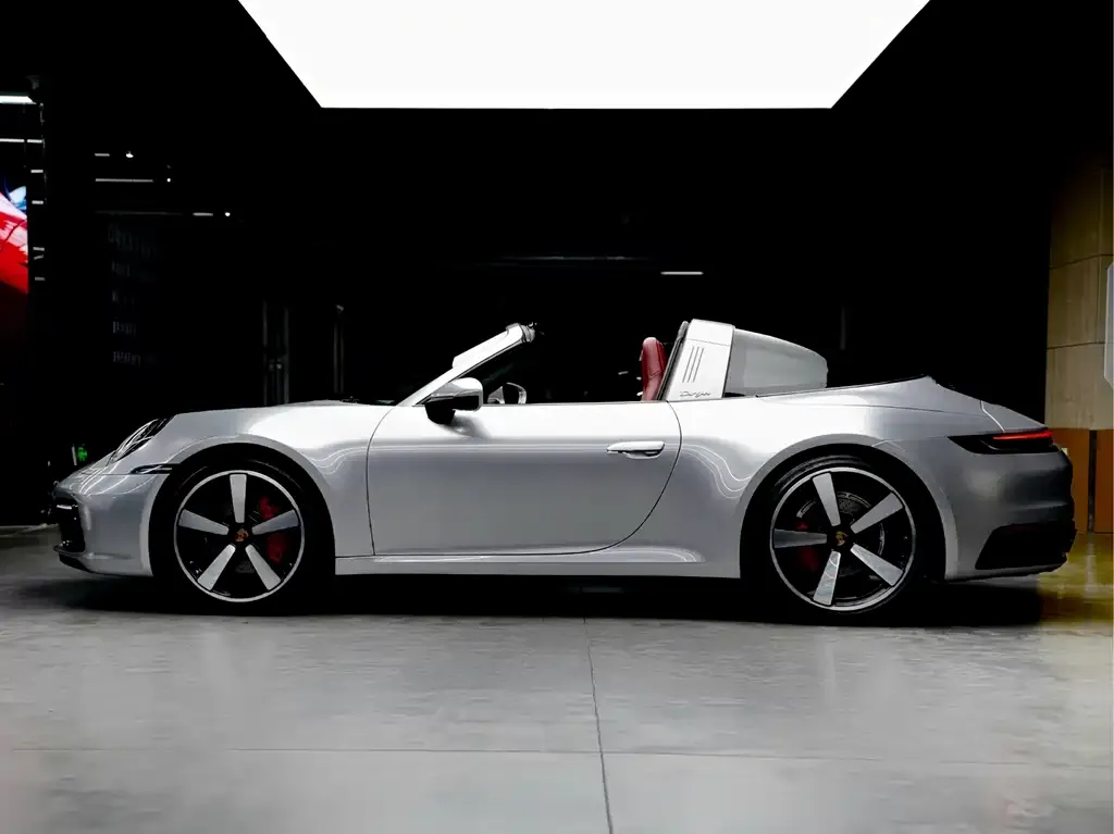 Porsche 911 2021 из CN, фото 4