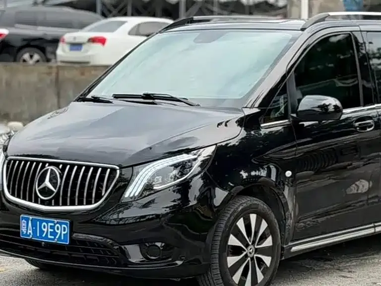 Mercedes-Benz Vito — фото 1