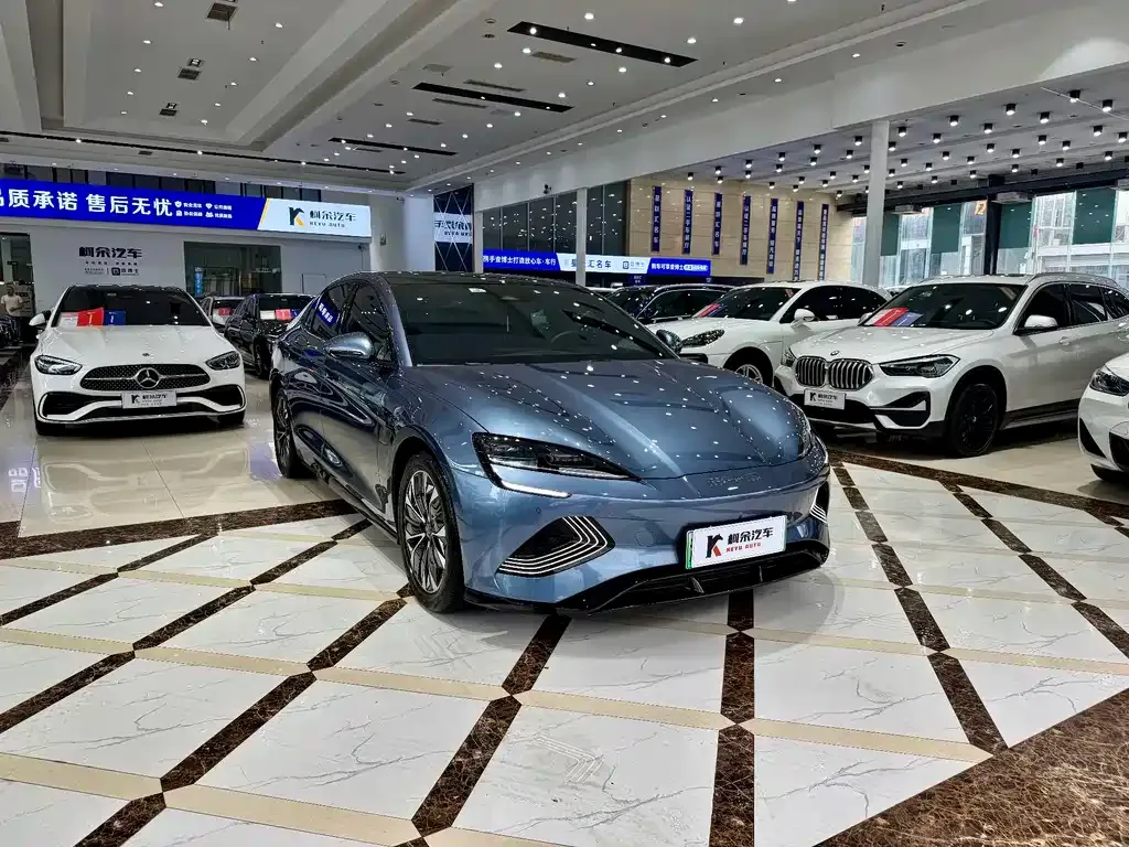 BYD Seal — фото 6