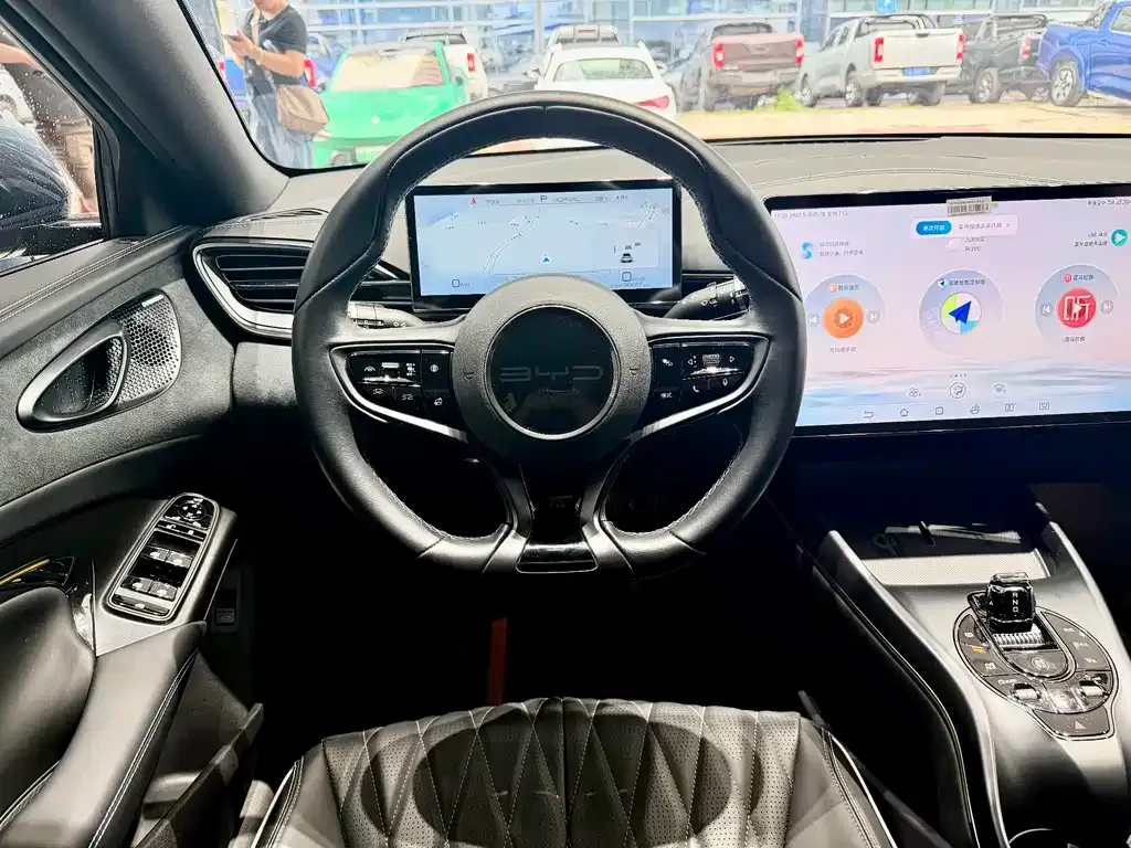 BYD Seal — фото 4