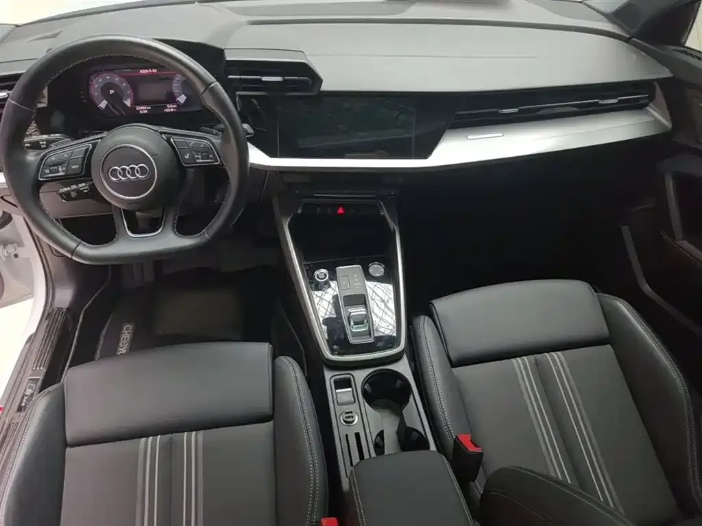 Audi A3 — фото 2