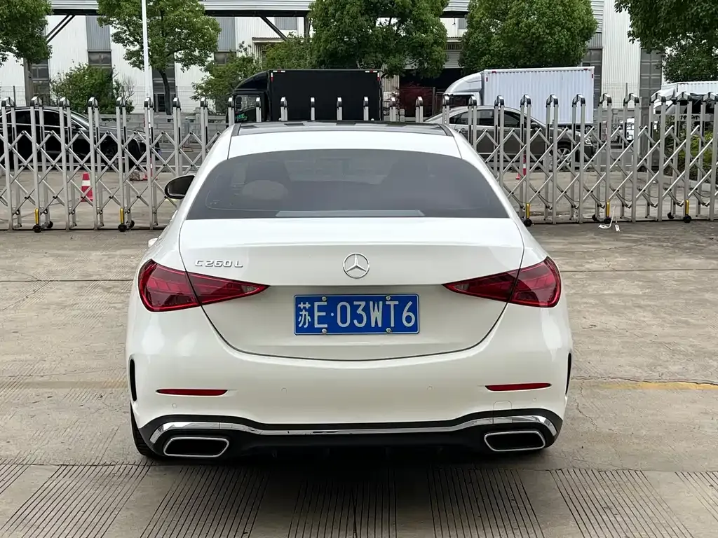 Mercedes-Benz C-Class — фото 10