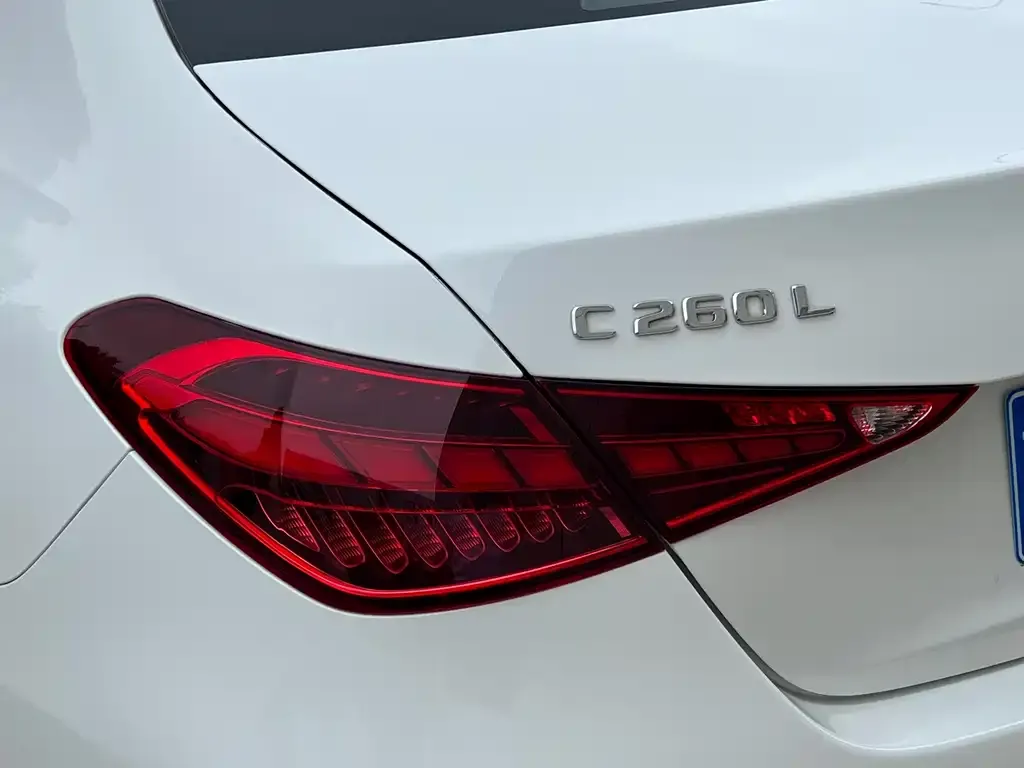 Mercedes-Benz C-Class — фото 4